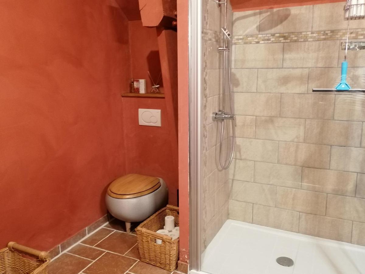 Maison Renovee En Pierres Sejour Spacieux Avec Jardin Et Terrasse Amenagee Pres Omaha Beach & Bayeux A 5Mn De La Mer Tous Commerces Commes Eksteriør bilde