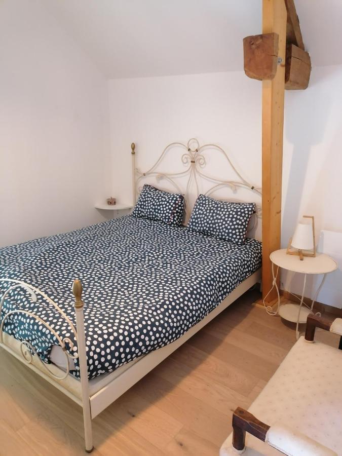 Maison Renovee En Pierres Sejour Spacieux Avec Jardin Et Terrasse Amenagee Pres Omaha Beach & Bayeux A 5Mn De La Mer Tous Commerces Commes Eksteriør bilde