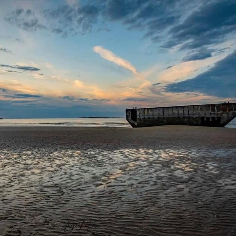 Maison Renovee En Pierres Sejour Spacieux Avec Jardin Et Terrasse Amenagee Pres Omaha Beach & Bayeux A 5Mn De La Mer Tous Commerces Commes Eksteriør bilde